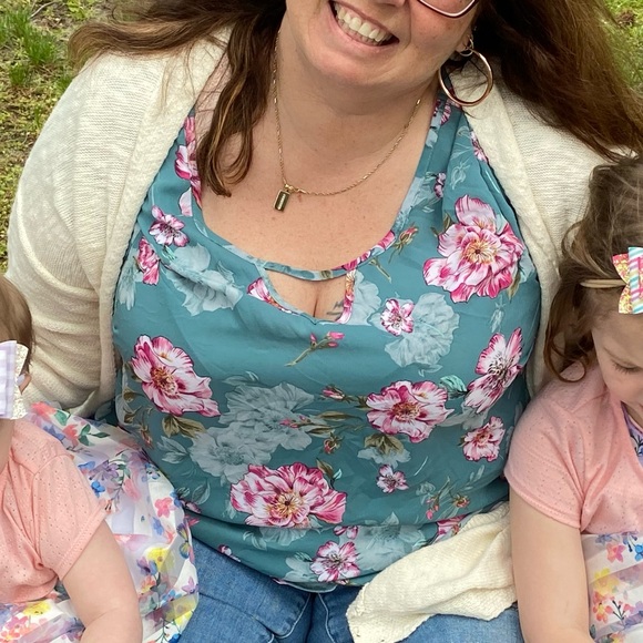 Torrid Green Floral Keyhole Georgette Blouse Top - Picture 7 of 8